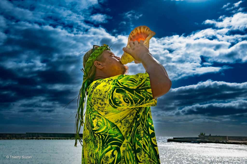 L’histoire de l’archipel des Australes est jalonnée de légendes et de coutumes. Entre mythe et réalité, l’âme ardente des insulaires anime l’esprit des îles. Rurutu, îles Australes, © Thierry Suzan – Tous droits réservés
